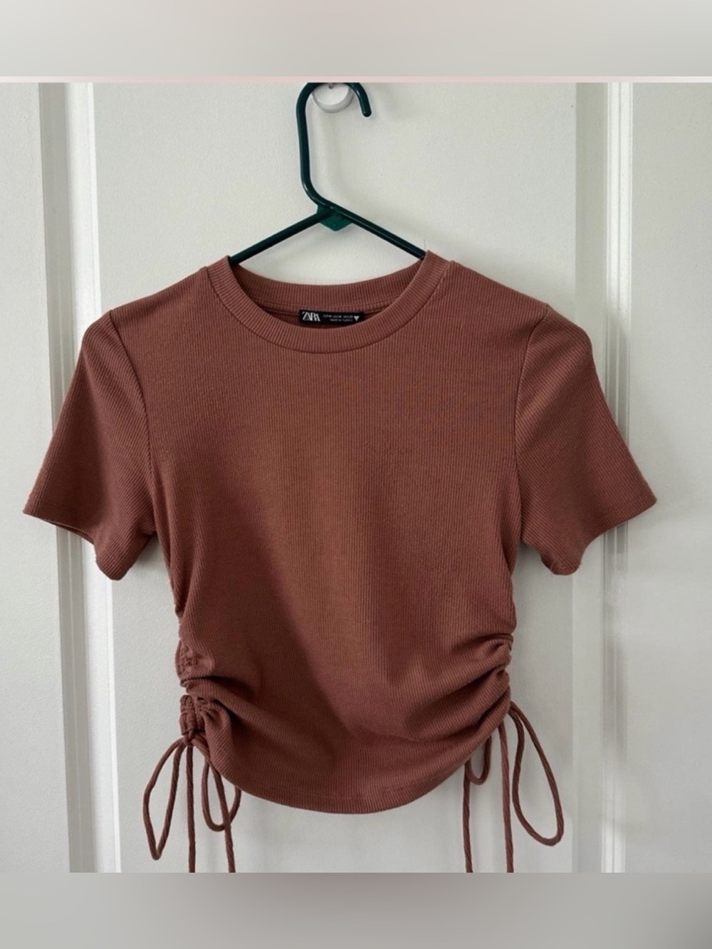 Dusty Rose Ruched Side Crop Tee - Women Tops